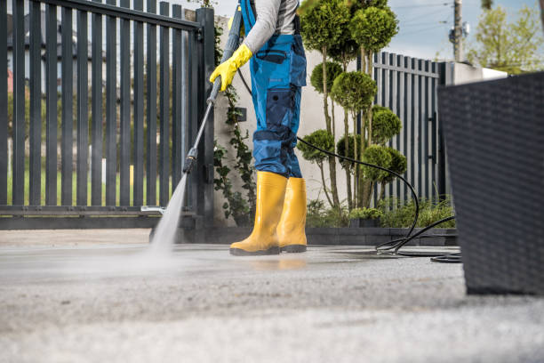 Why Choose Our Certified Pressure Washing Experts for Your Project Needs in Mound City, MO?
